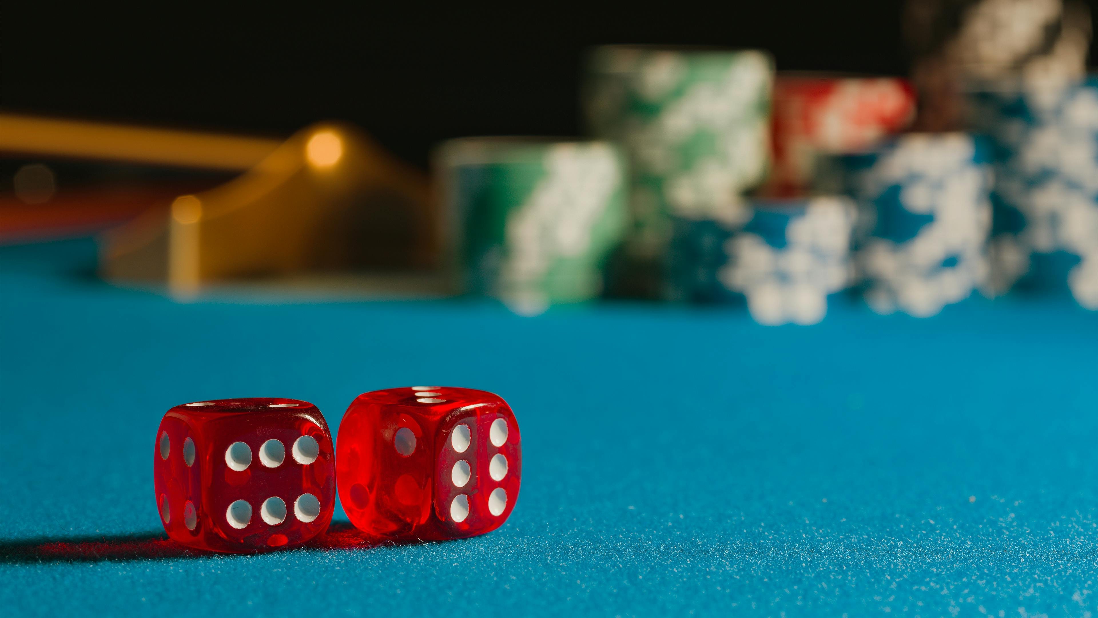 Live dealer baccarat table streamed in real time at 2jl link
